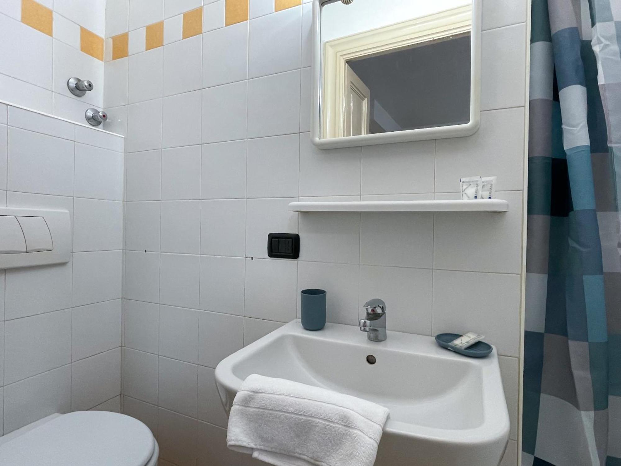 Roncati 7 Center Town Studio Apartments Bellagio Zewnętrze zdjęcie
