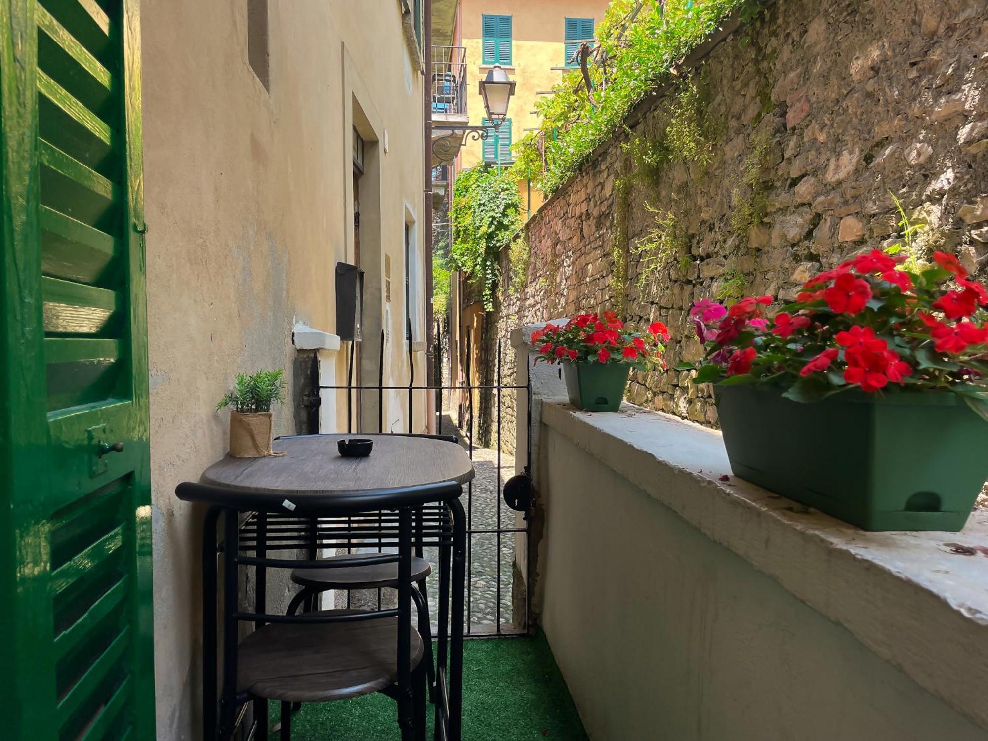 Roncati 7 Center Town Studio Apartments Bellagio Zewnętrze zdjęcie